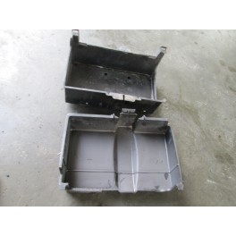 Vindem carcasa baterie Ford Mondeo 2.0tdci Vindem carcasa baterie Ford Mondeo 2.0tdci
