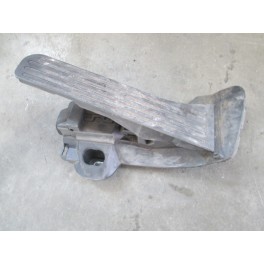 Vindem pedala acceleratie 1k2721503m 1.9tdi Jetta Bxe Vindem pedala acceleratie 1k2721503m 1.9tdi Jetta Bxe