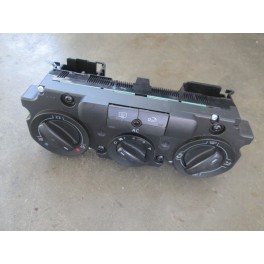 Vindem comanda ac 1k2820045b 1.9tdi Jetta Bxe Vindem comanda ac 1k2820045b 1.9tdi Jetta Bxe