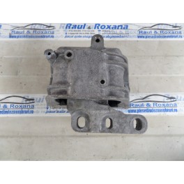 tampon motor Vw Passat B7 1.9tdi bkc tampon motor Vw Passat B7 1.9tdi bkc