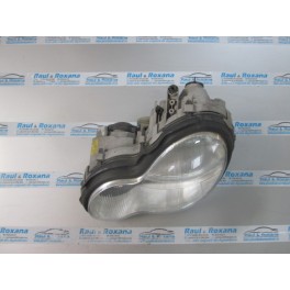 far dreapta Mercedes C 220 cdi 2002 far dreapta Mercedes C 220 cdi 2002