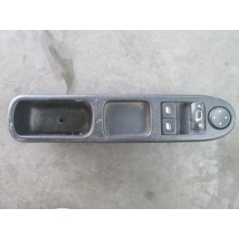 Vindem buton geam cod 96351622xt 1.6hdi Peugeot 307 9hz