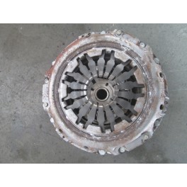 Vindem volanta cod 8200187171 1.6 16v Renault Megane 2 an 2003-2008 Vindem volanta cod 8200187171 1.6 16v Renault Megane 2 an 2003-2008