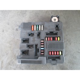 Vindem tablou sigurante cod 8200306033c 1.6 16v Renault Megane 2 an 2003-2008 Vindem tablou sigurante cod 8200306033c 1.6 16v Renault Megane 2 an 2003-2008