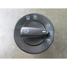 Vindem bloc lumini cod 3b0941531c 1.9tdi Ford, Vw, Seat auy an 2001-2005 Vindem bloc lumini cod 3b0941531c 1.9tdi Ford, Vw, Seat auy an 2001-2005