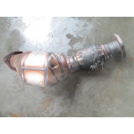 Vindem catalizator cod 8e0131701j Audi A4 an 2001-2004 Vindem catalizator cod 8e0131701j Audi A4 an 2001-2004